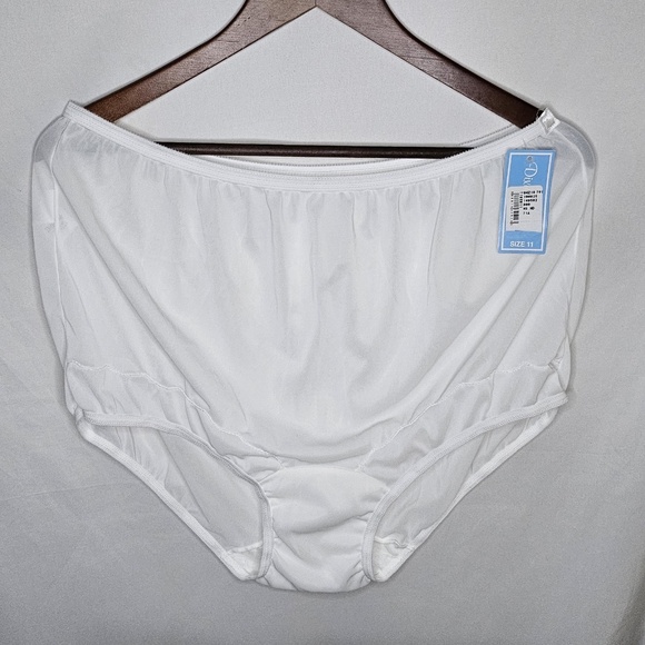 New Vintage VTG Dixie Belle Style 719 Nylon White Brief Panty Underwear Size 11 - Picture 1 of 8